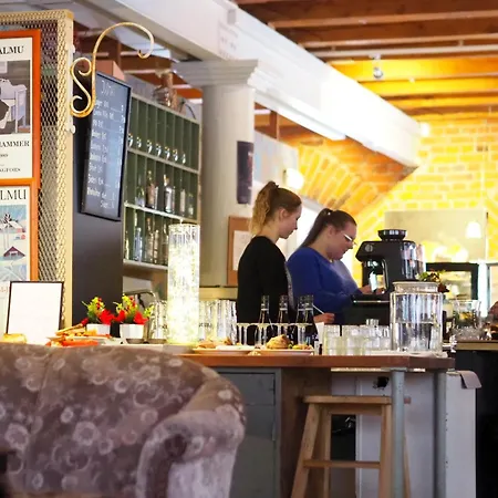 Tehdassaari Hq - Paeaekonttori Aparthotel *