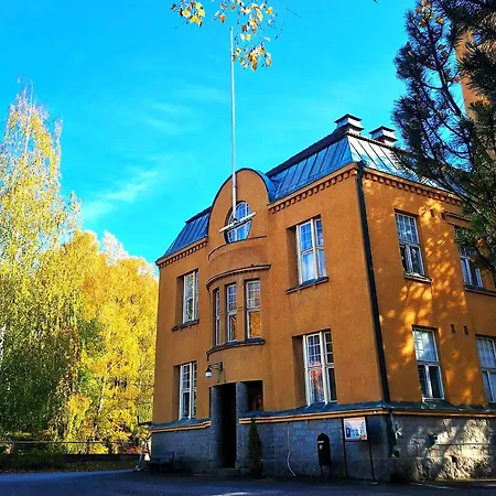 Tehdassaari Hq - Paeaekonttori