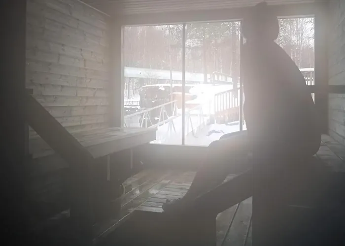 Tehdassaari Hq - Paeaekonttori